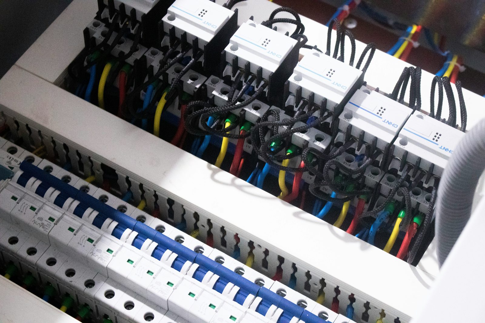 Elektroinstallationen — Neuverkabelung und Sanierung